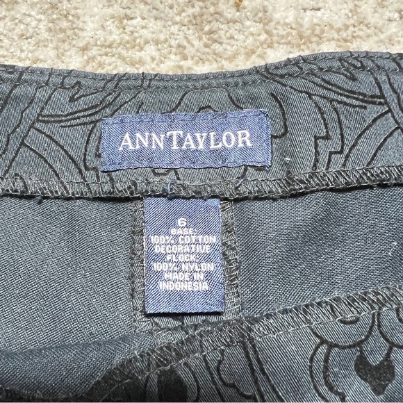 Ann Taylor Black Trousers with Elastic Waistband - Picture 2 of 7